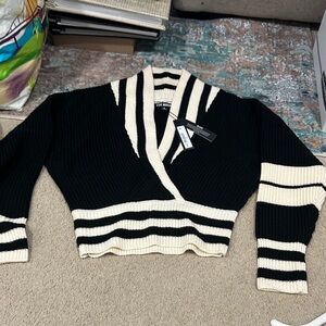 Steve Madden Black and Cream V-Neck Sweater